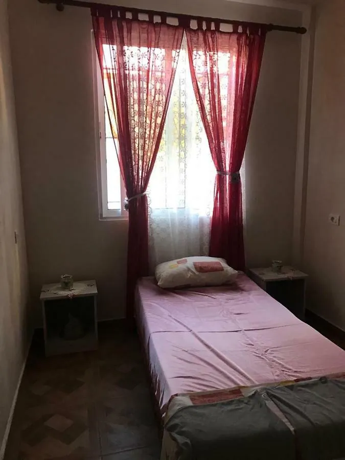 Adresa: Lagja Pavaresia, Rruga Shyqyri Alimerko , Vlore, Albania Apartment Avlonya